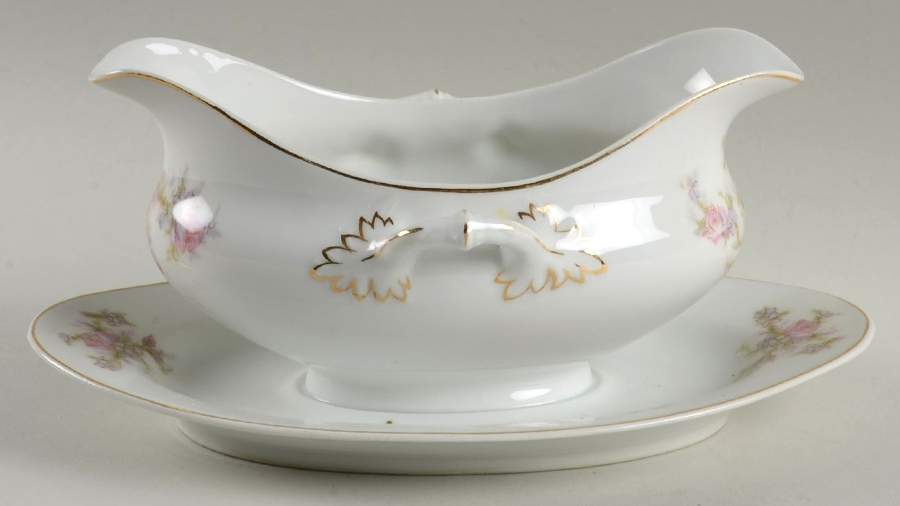 THU106 Gravy Boat with Attached Underplate by Thun-1