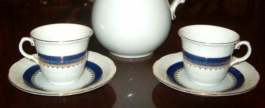 73168 Flat Cup & Saucer Set by Thun-1