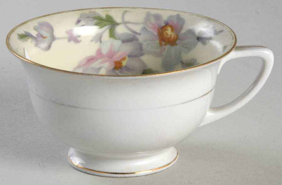 17714 Footed Cup by Thun-1