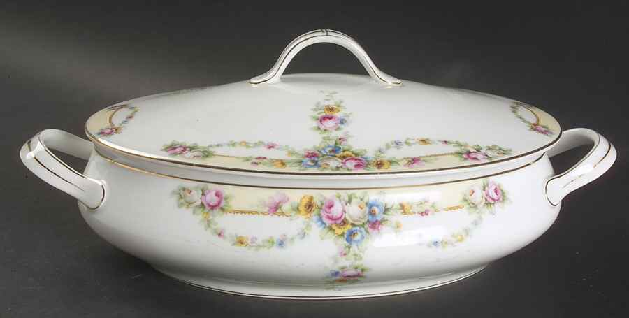 THU26 Oval Covered Vegetable by Thun-1