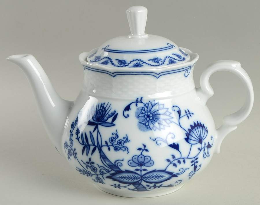THU33 Teapot & Lid by Thun-1