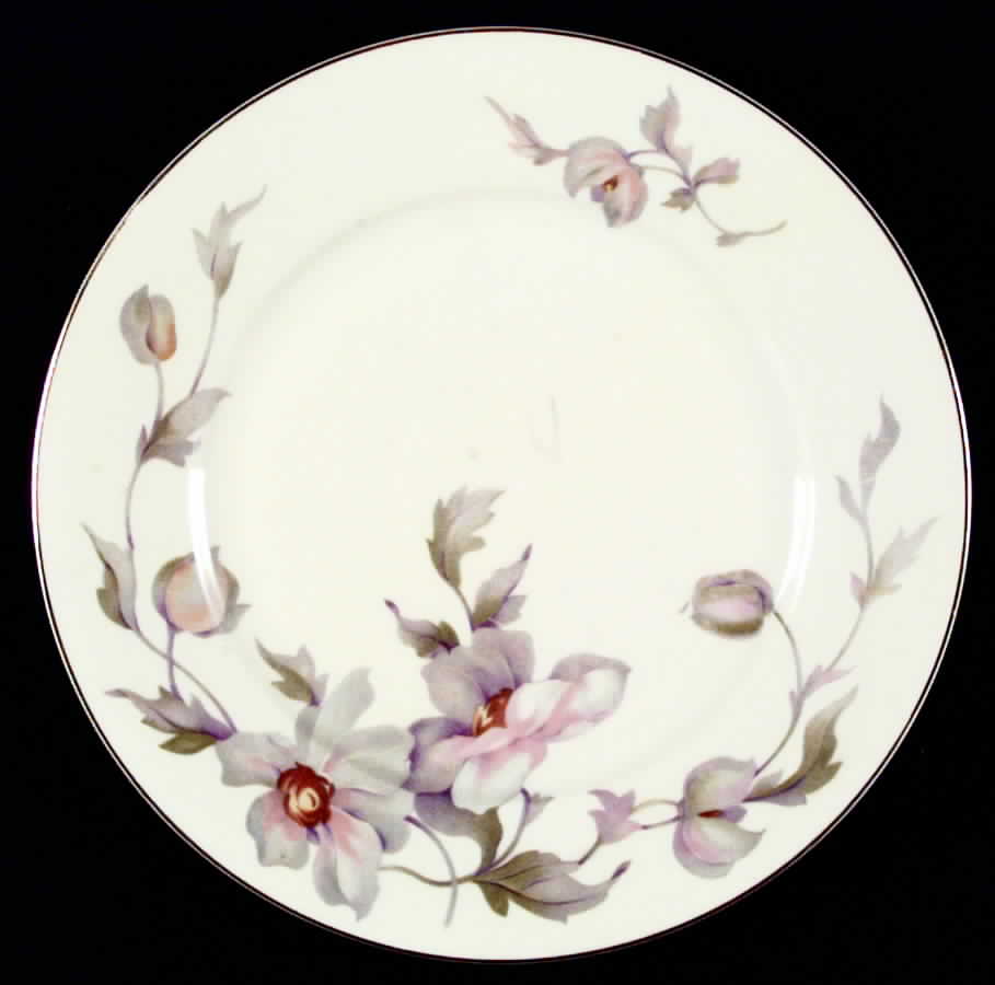 THU4 (CREAM BKGD) Dinner Plate by Thun-1