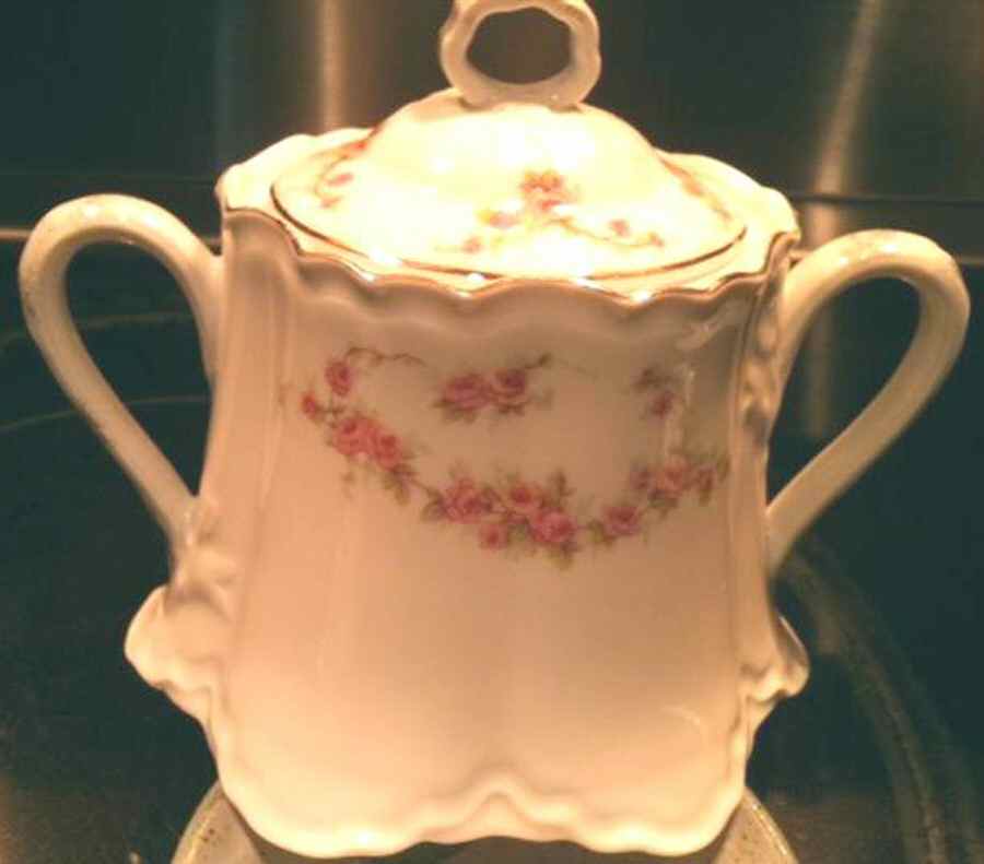 THU43 Sugar Bowl & Lid by Thun-1