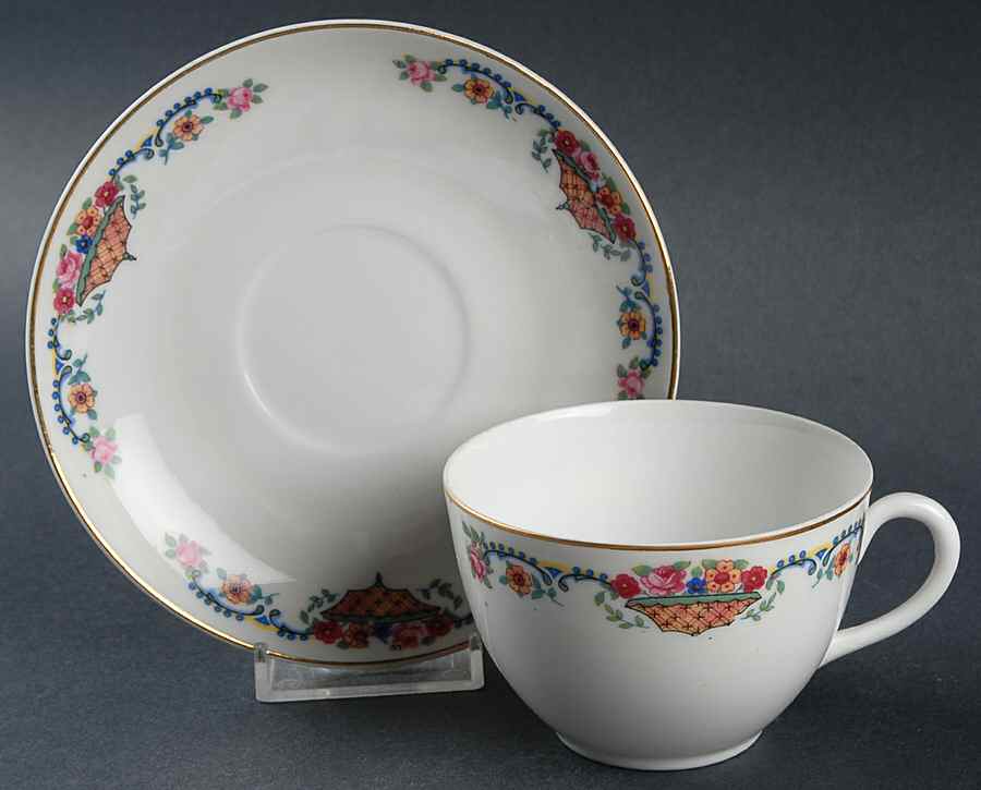 THU44 Flat Cup & Saucer Set by Thun-1