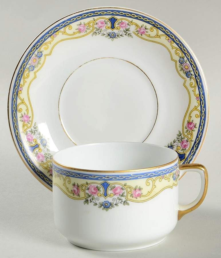THU56 Flat Cup & Saucer Set by Thun-1
