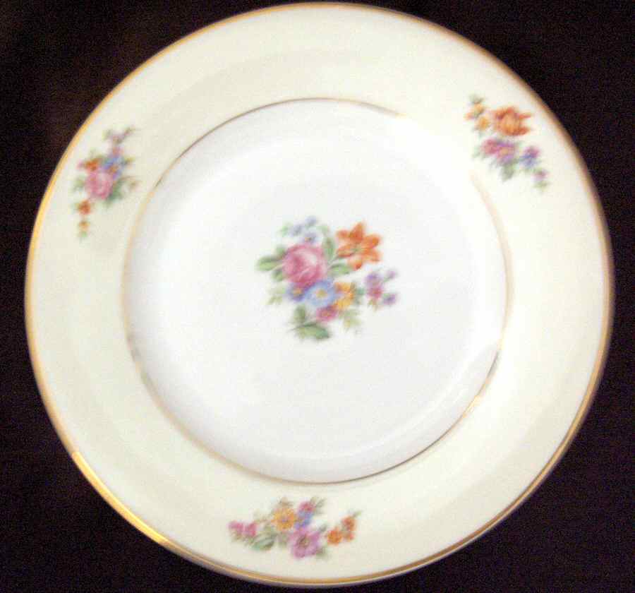 THU81 Salad Plate by Thun-1