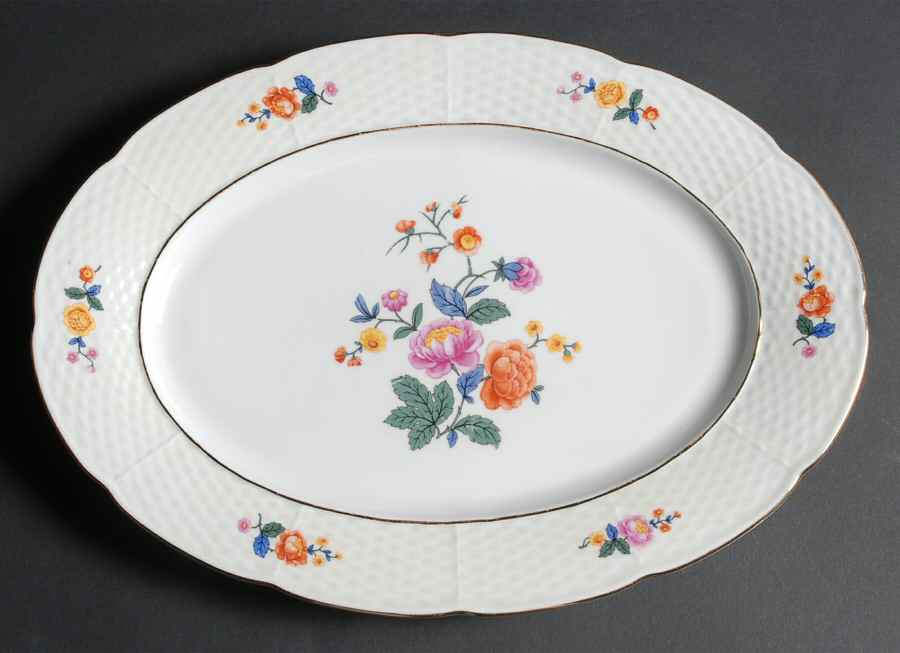 16556 14" Oval Serving Platter by Thun-1