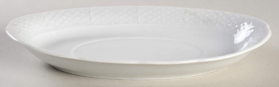 THU93 Underplate for Gravy Boat by Thun-1