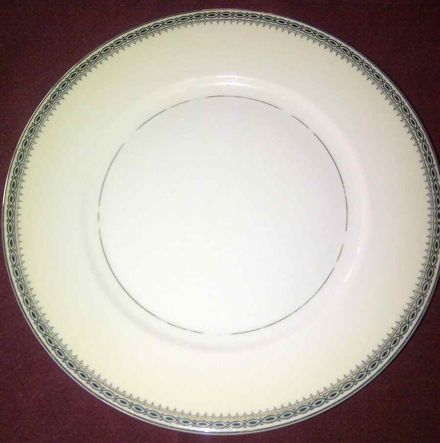 THU98 Dinner Plate by Thun-1