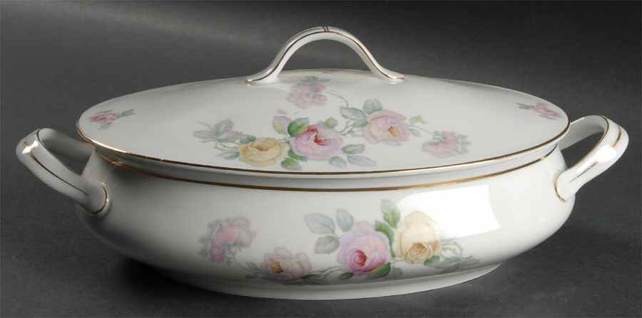 Wakefield Oval Covered Vegetable by Thun-1