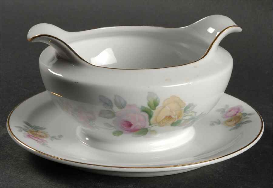Wakefield Gravy Boat with Attached Underplate by Thun-1
