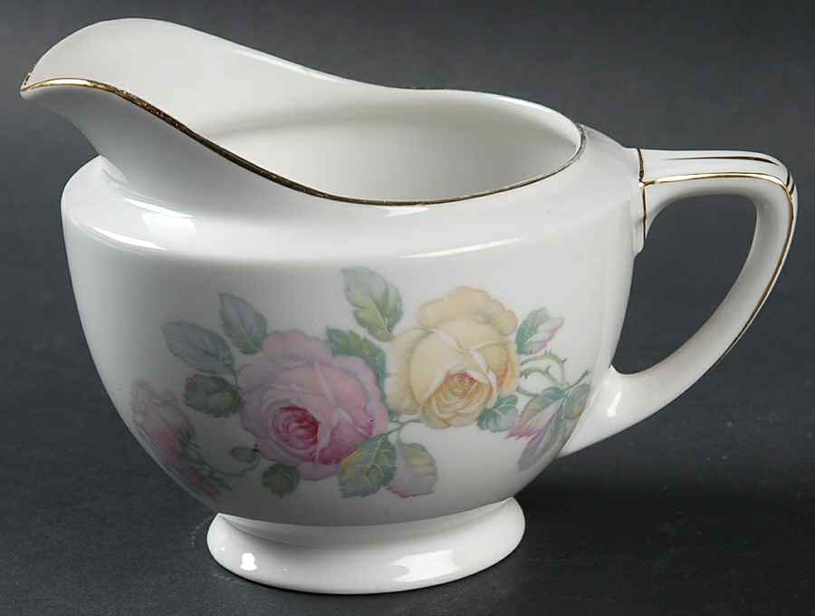 Wakefield Creamer by Thun-1