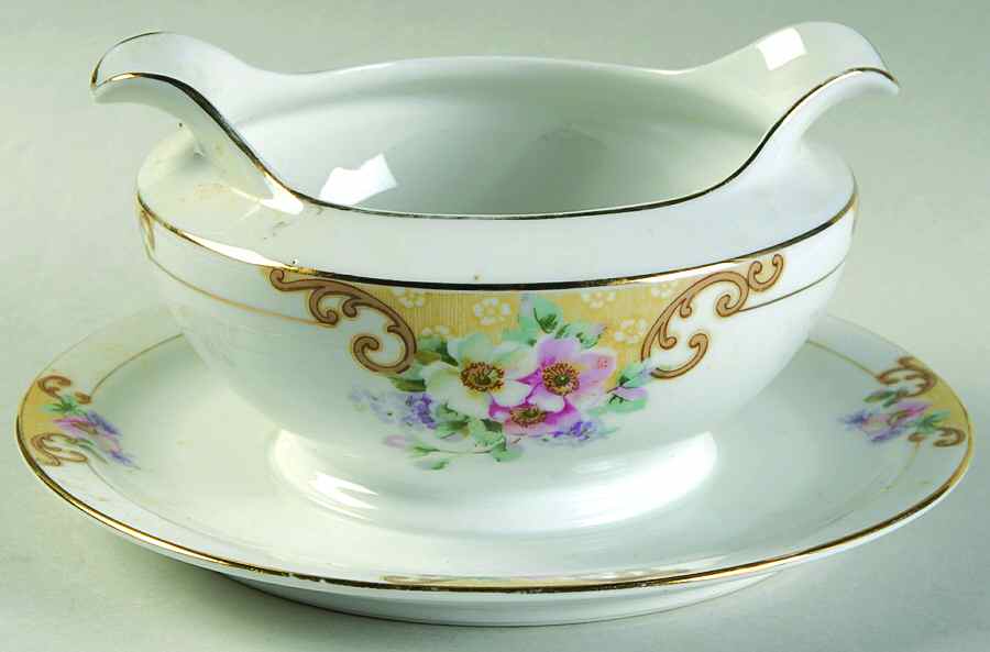 Windemere (Round) Gravy Boat with Attached Underplate by Thun-1