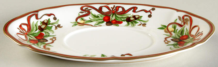 Tiffany Holiday (White Background, Japan) Underplate for Gravy Boat by Tiffany-1