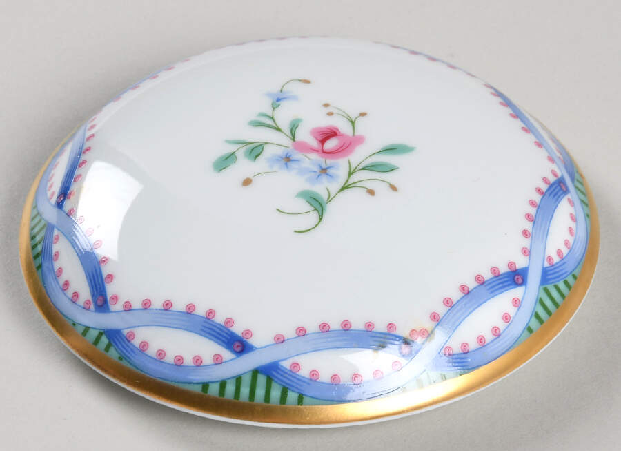 Louveciennes Lid for 3" Round Box by Tiffany-1