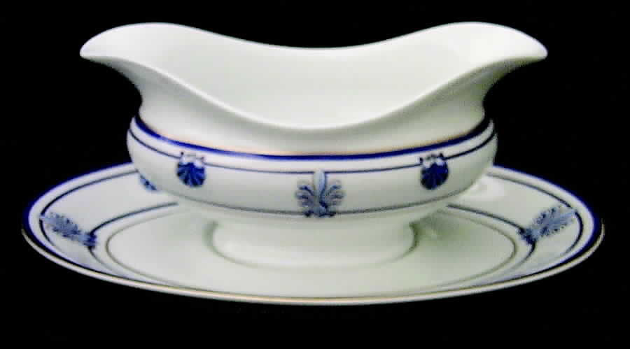 Shell & Thread (Limoges) Gravy Boat & Underplate by Tiffany-1
