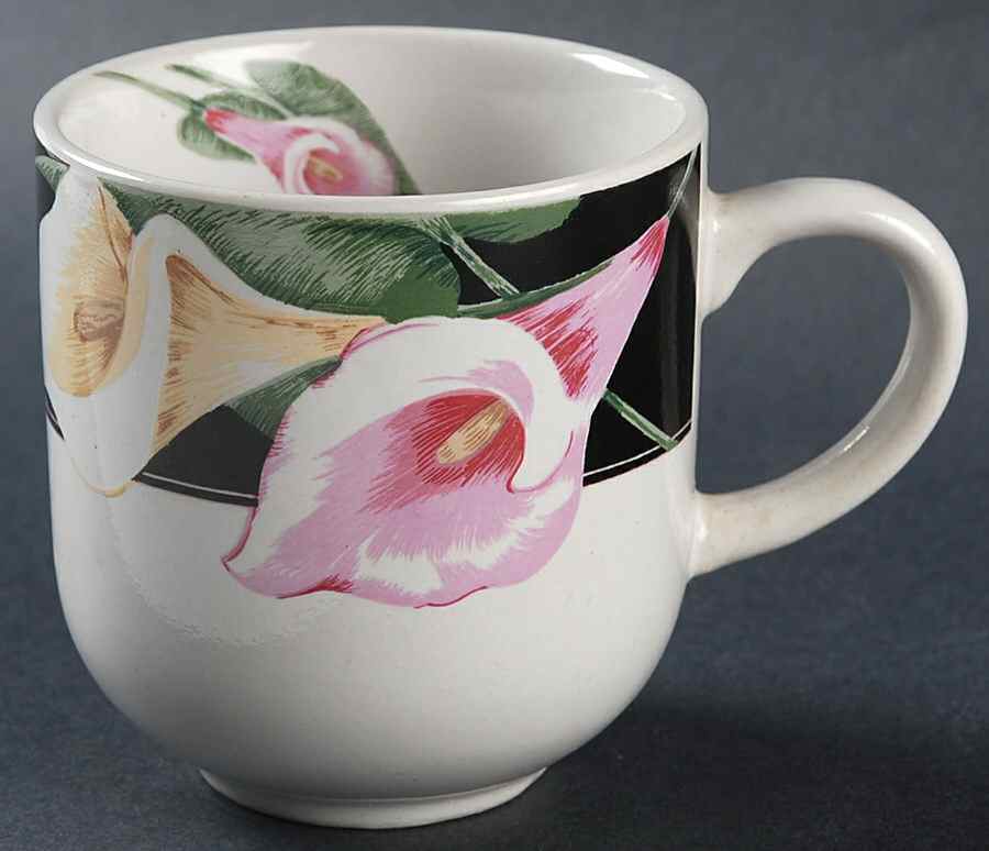 Calla Lilies Flat Cup by Tienshan-1