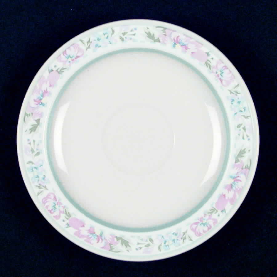 Calais Saucer by Tienshan-1