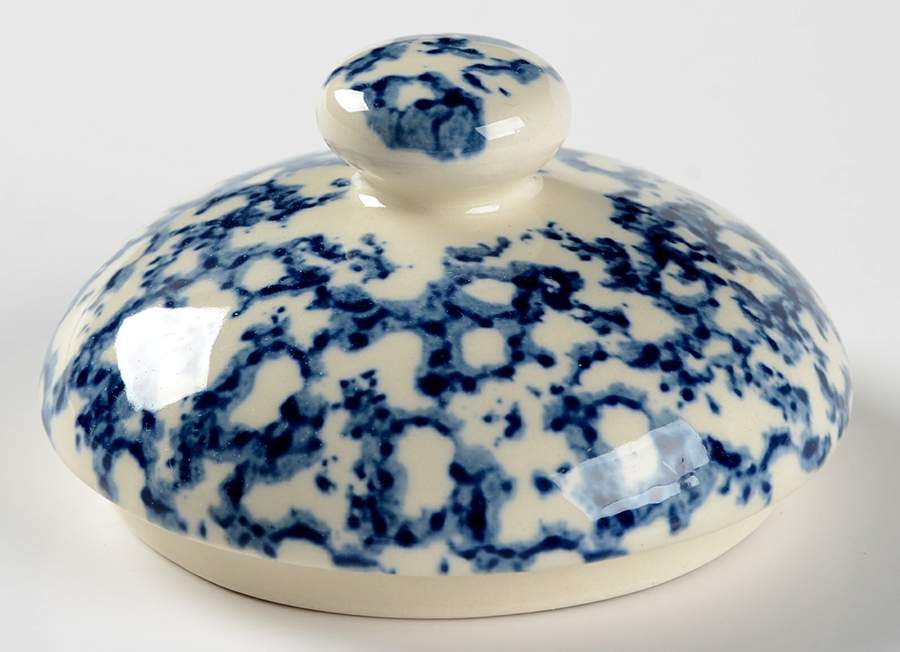 Cabin In The Snow Lid for Sugar Bowl by Tienshan-1