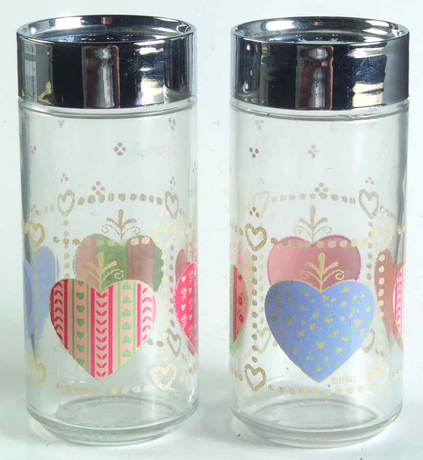 Heartwarming Glassware Salt and Pepper Set by Tienshan-1