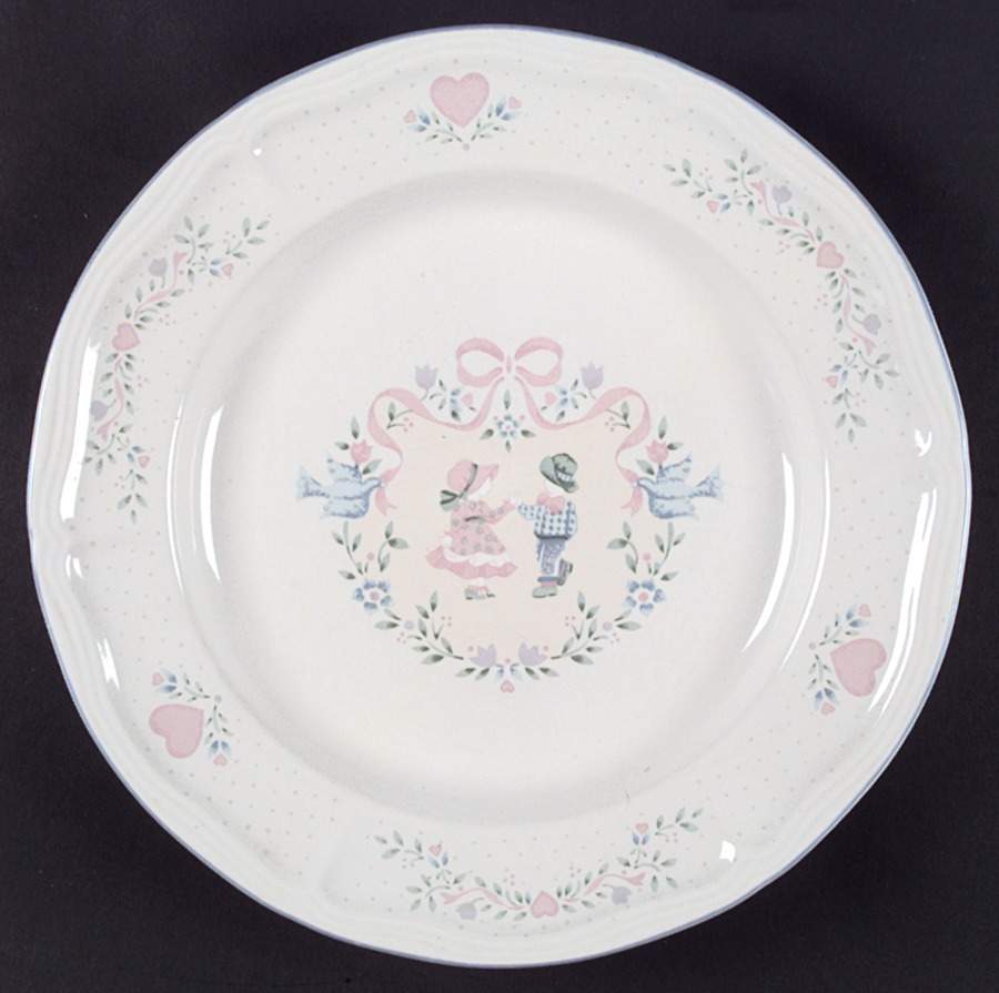Memories Dinner Plate by Tienshan-1