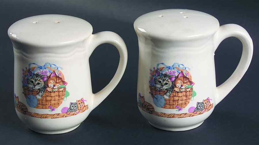 Purrfect Friends Salt & Pepper Set by Tienshan-1