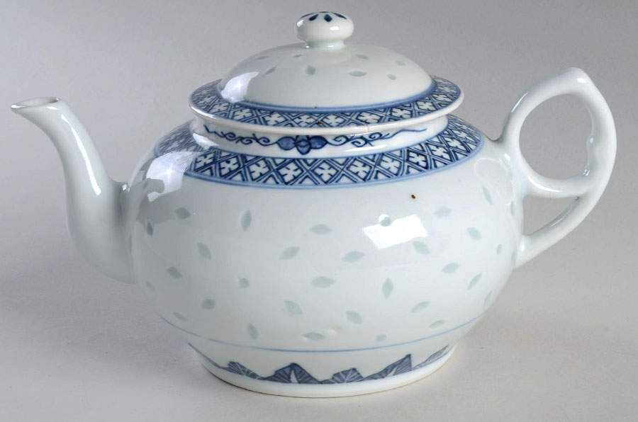Rice Flower Teapot & Lid by Tienshan-1