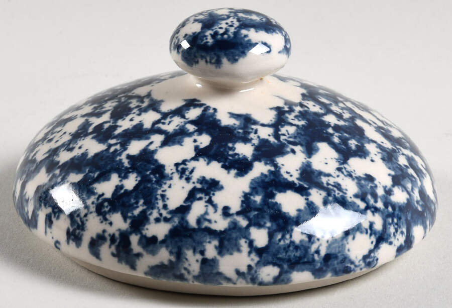 Sponge Blue (Animals or Hearts) Lid for Individual Casserole by Tienshan-1