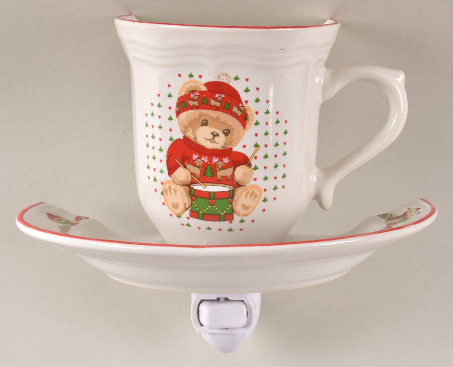 Theodore Bear's Christmas 4 3/8"-4 5/8" Night Light/Cup & Saucer HC by Tienshan-1