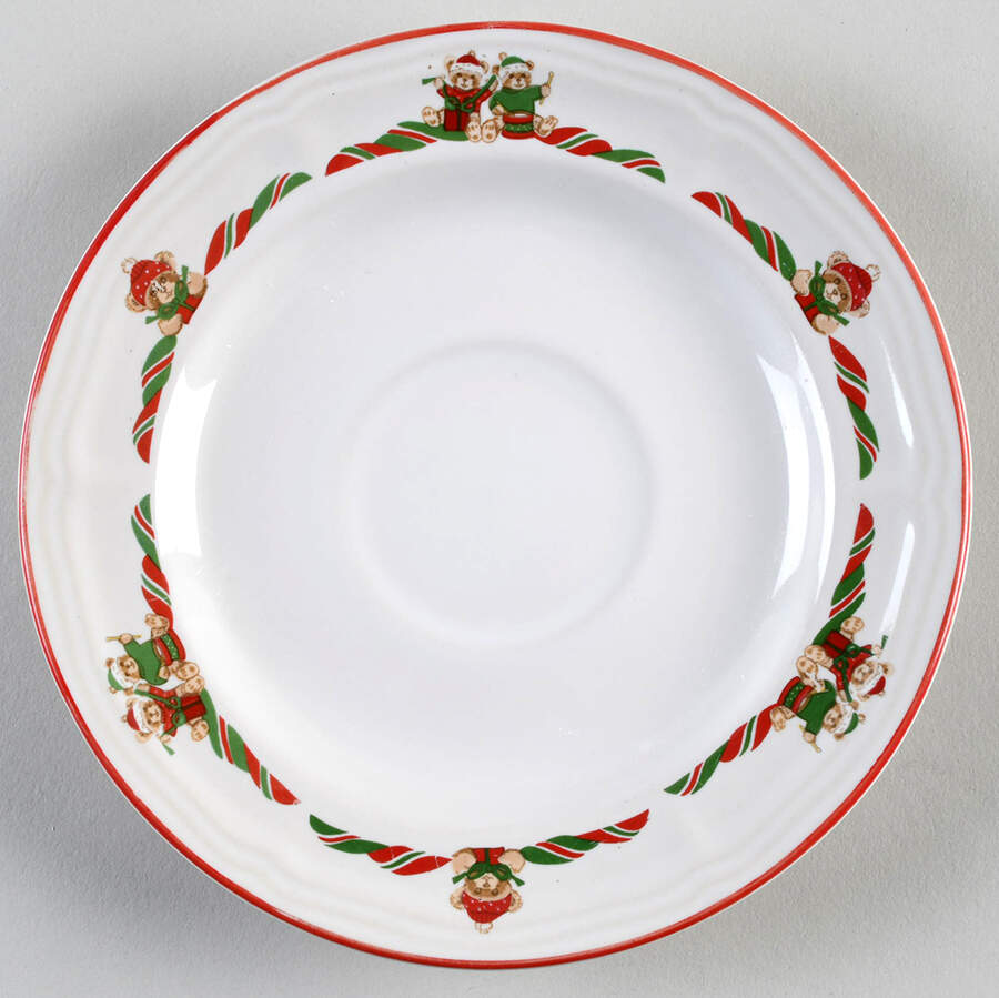 Theodore Bear's Christmas Saucer by Tienshan-1