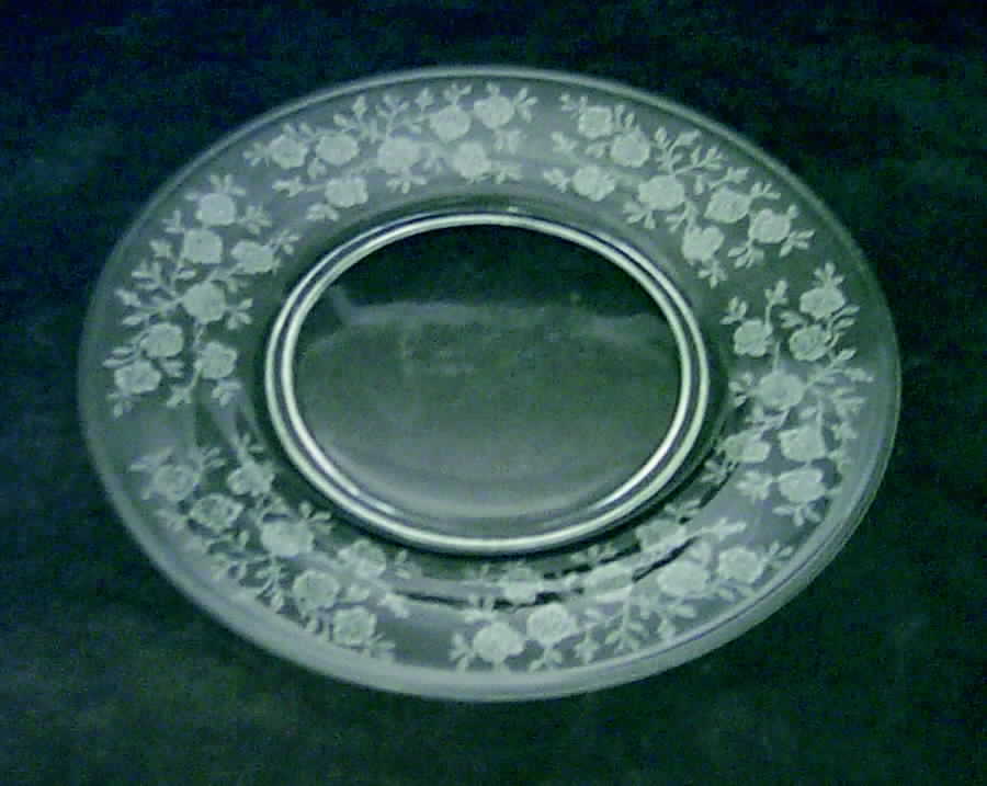 Touraine Luncheon Plate by Tiffin-Franciscan-1