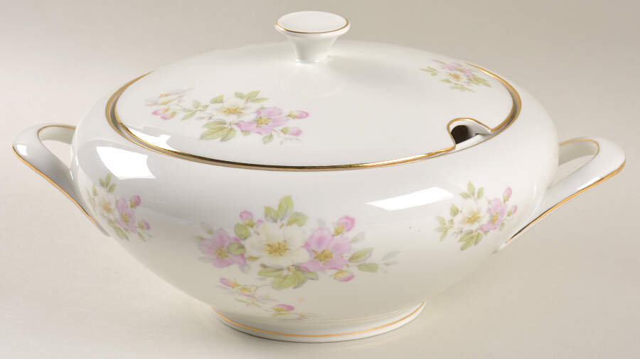 Apple Blossom (White Background) Tureen &  Lid by Tirschenreuth-1