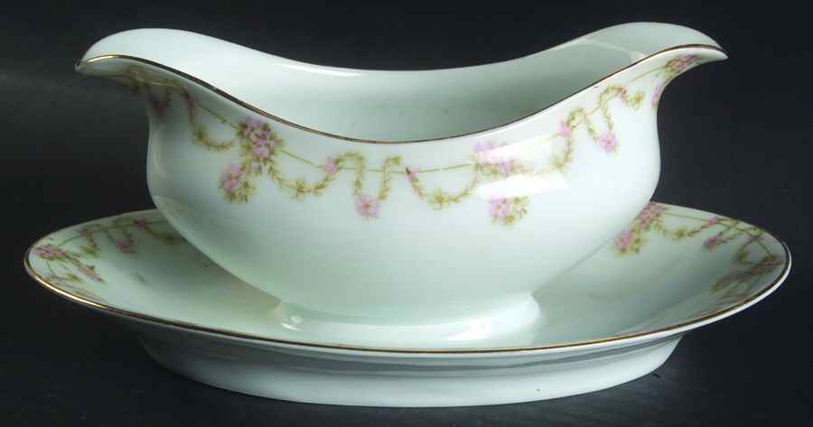 Arbutus Gravy Boat with Attached Underplate by Tirschenreuth-1