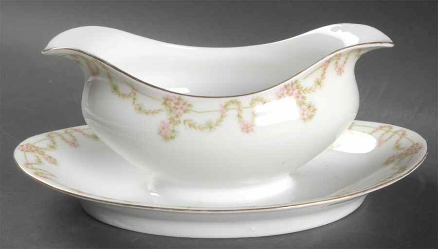 Arbutus Gravy Boat & Underplate by Tirschenreuth-1