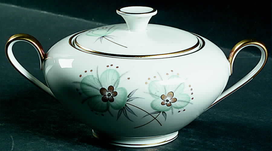 Ballerina Sugar Bowl & Lid by Tirschenreuth-1