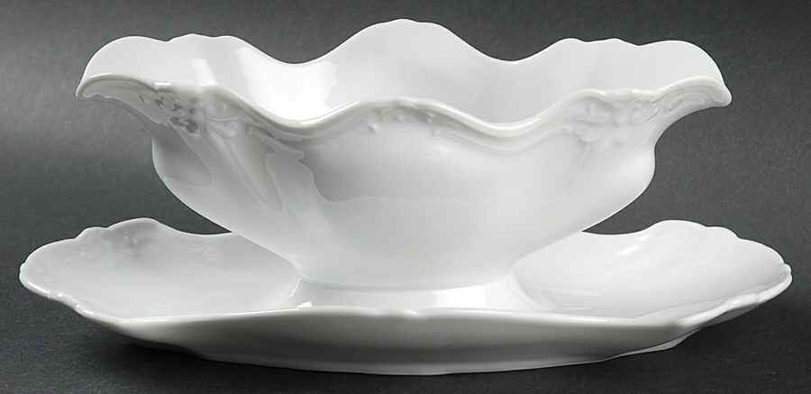 Baronesse White Gravy Boat with Attached Underplate by Tirschenreuth-1