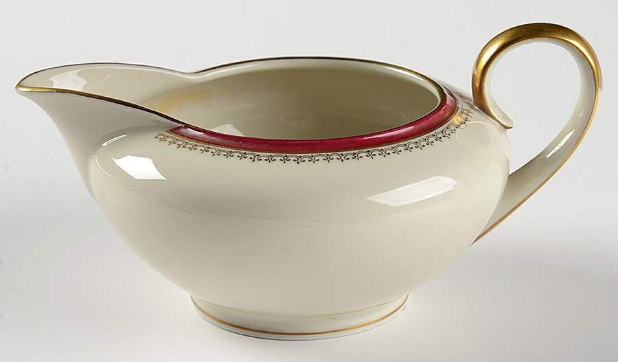 Bedford Creamer by Tirschenreuth-1