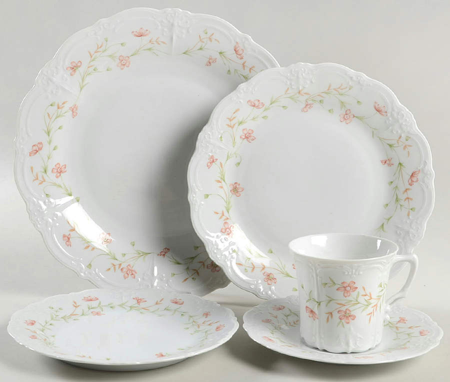 Belle Fleur 5 Piece Place Setting by Tirschenreuth-1