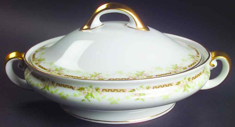 Biltmore Round Covered Vegetable by Tirschenreuth-1