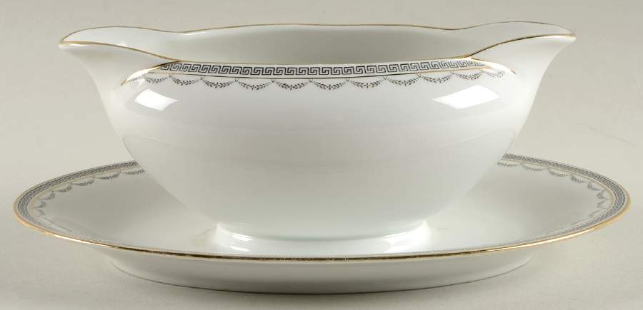 Bolton Gravy Boat with Attached Underplate by Tirschenreuth-1