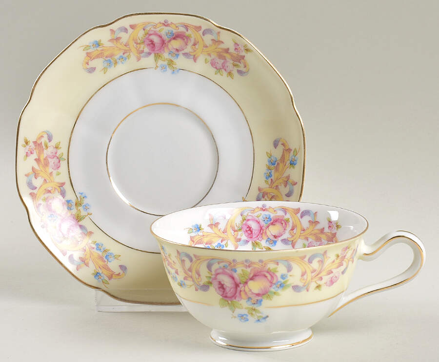 Cambria Footed Cup & Saucer Set by Tirschenreuth-1