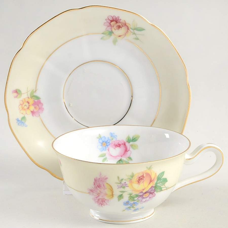 Carlton Footed Cup & Saucer Set by Tirschenreuth-1