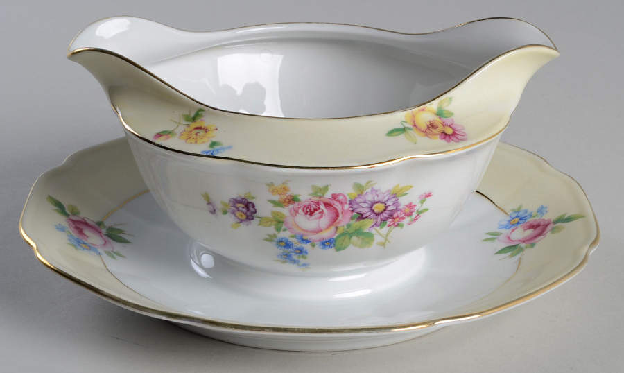 Carlton Gravy Boat with Attached Underplate by Tirschenreuth-1