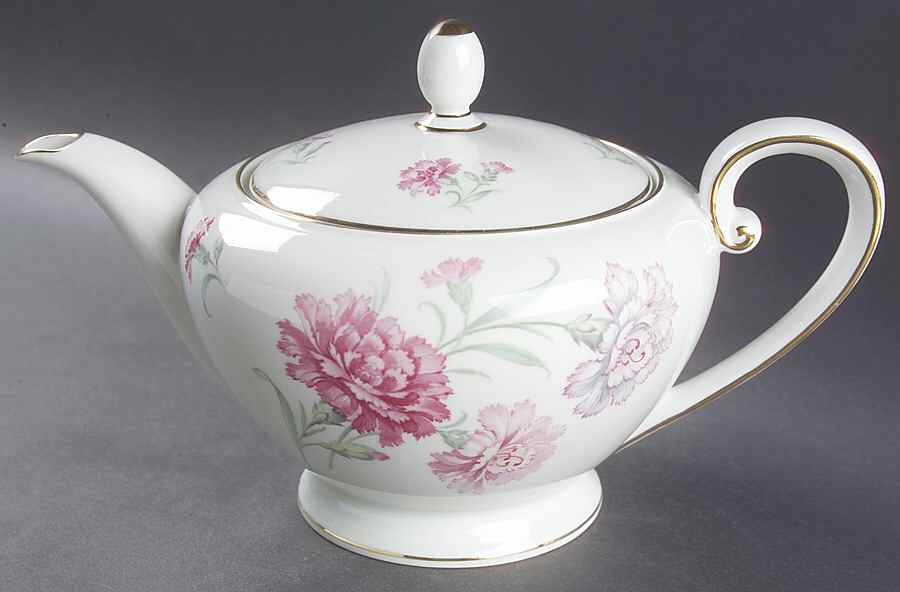 Carnation Teapot & Lid by Tirschenreuth-1