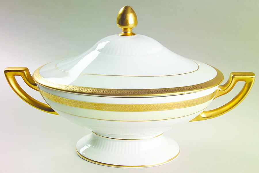 Clifton (Cream Border) Oval Covered Vegetable by Tirschenreuth-1