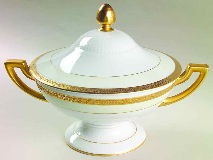 Clifton (Cream Border) Round Covered Vegetable by Tirschenreuth-1