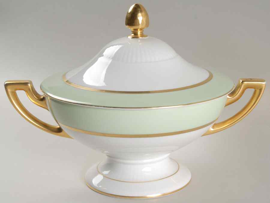 Clyde Green Round Covered Vegetable by Tirschenreuth-1