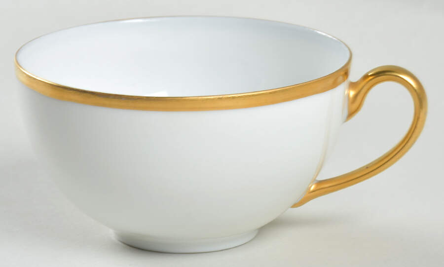 Colonial (Smooth Gold Band) Oversized Cup by Tirschenreuth-1