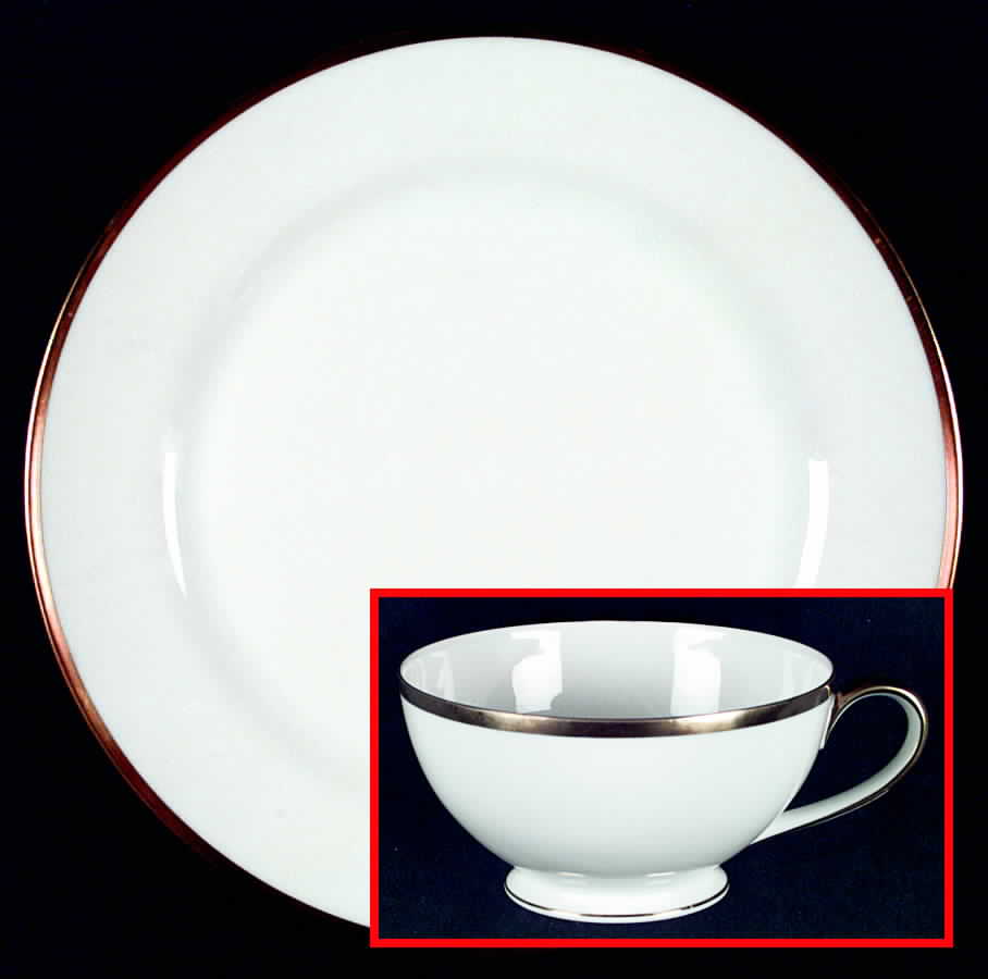 Colonial Dinner Plate by Tirschenreuth-1