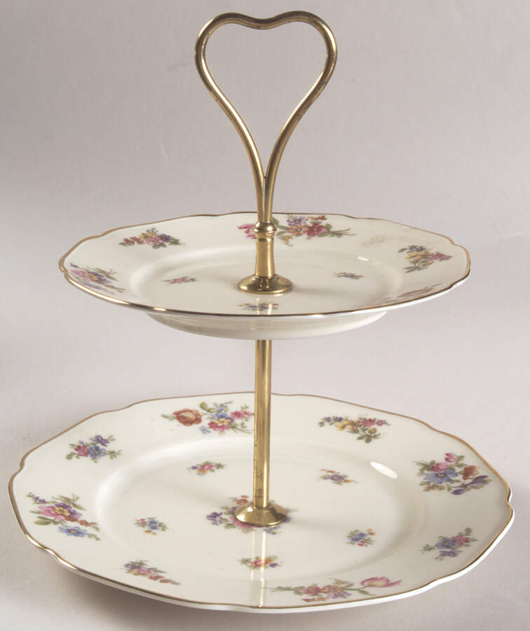 Colwyn 2-Tiered Serving Tray (Salad & Bread/Butter Plate) by Tirschenreuth-1